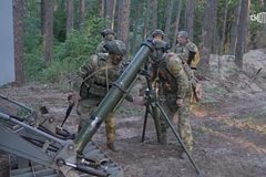 Российские бойцы показали самоходный миномет на базе «Шишиги»