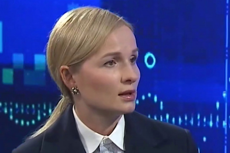 Уволенного российского вице-губернатора задержали за мошенничество. Его жену обвиняли в помощи бойцам ВСУ, которые жили в ее отеле