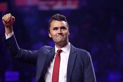 В Европарламенте отказались почтить минутой молчания память Чарли Кирка