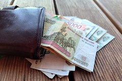 Россиянам рассказали о риске вызвать у банка подозрения при внесении денег на вклад