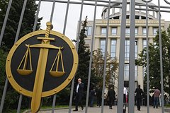 Суд отказался закрыть дело «умершего» «крабового короля» Олега Кана